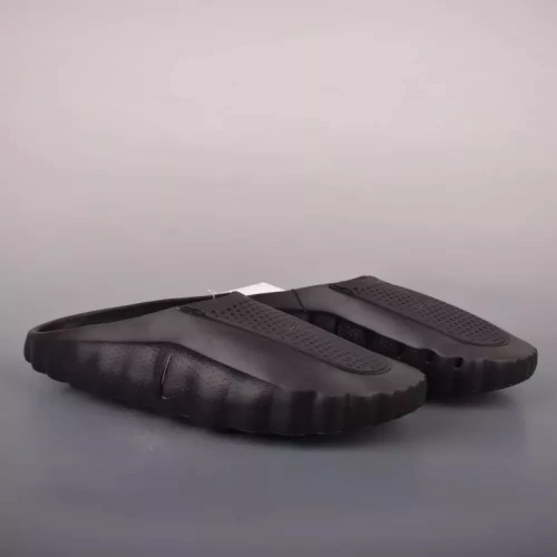 나이키 천공 통기 풋마사지 남성용 클로그 뮬