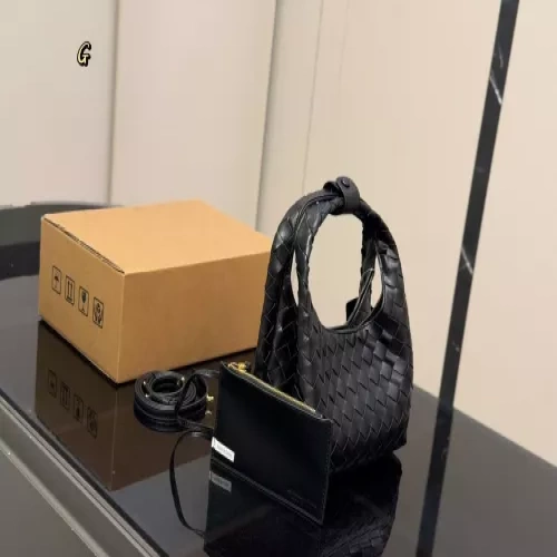 보테가베네타 인트레치아토 미니 토트백