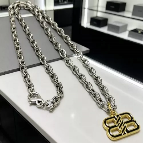 발렌시아가 빈티지 체인 디테일 목걸이