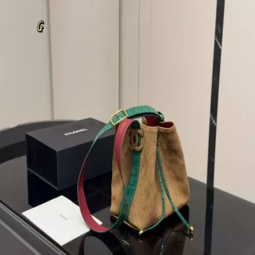 샤넬 퀼팅 카프스킨 드로스트링 버킷백