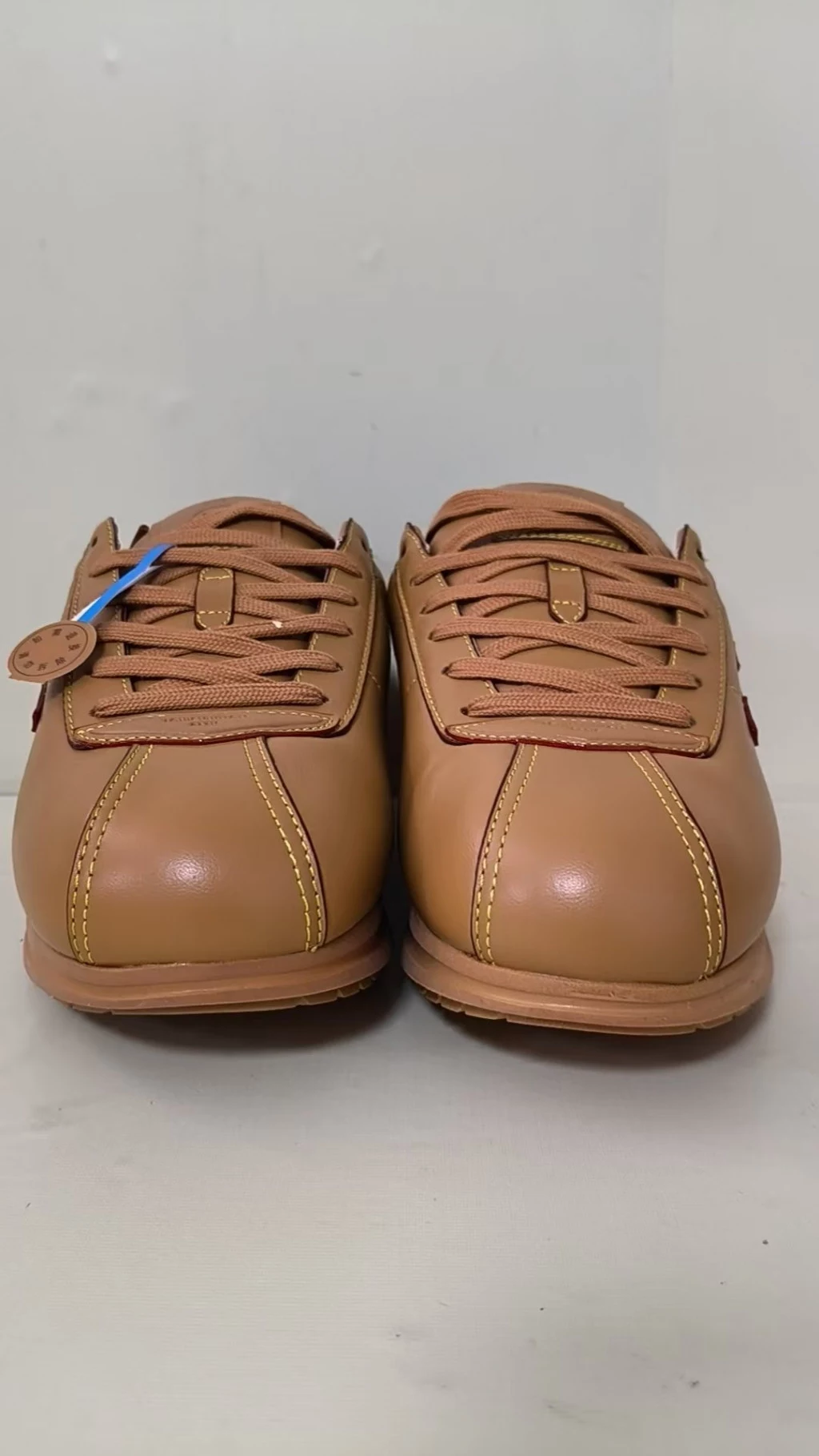 루이비통 x 니고 버터소프트 FW25 엠보 레더 로우탑 스니커즈 출고 전 검수사진 7