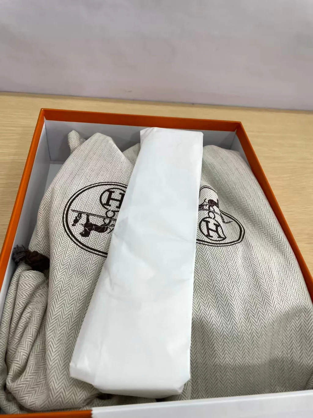 에르메스 오란 H 컷아웃 슬리퍼 출고 전 검수사진 4