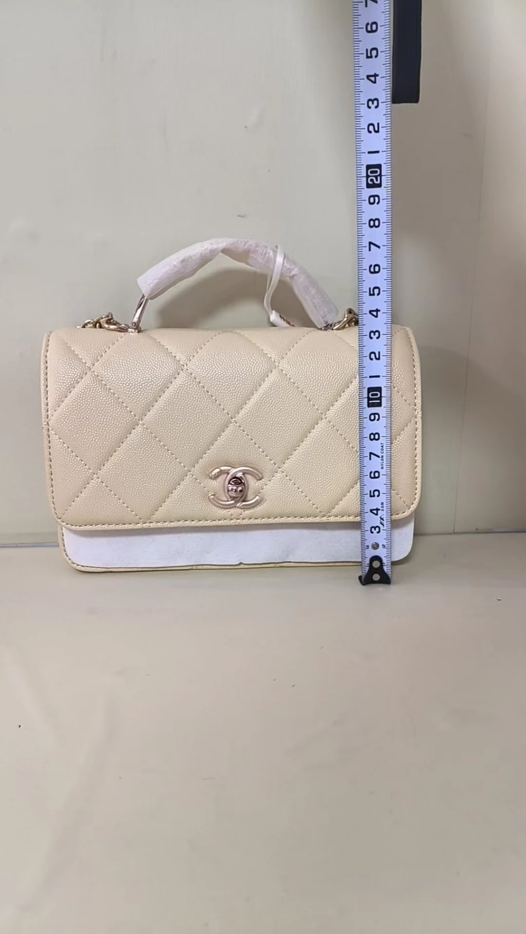 샤넬 핸들 퀼팅 WOC 체인백 출고 전 검수사진 15