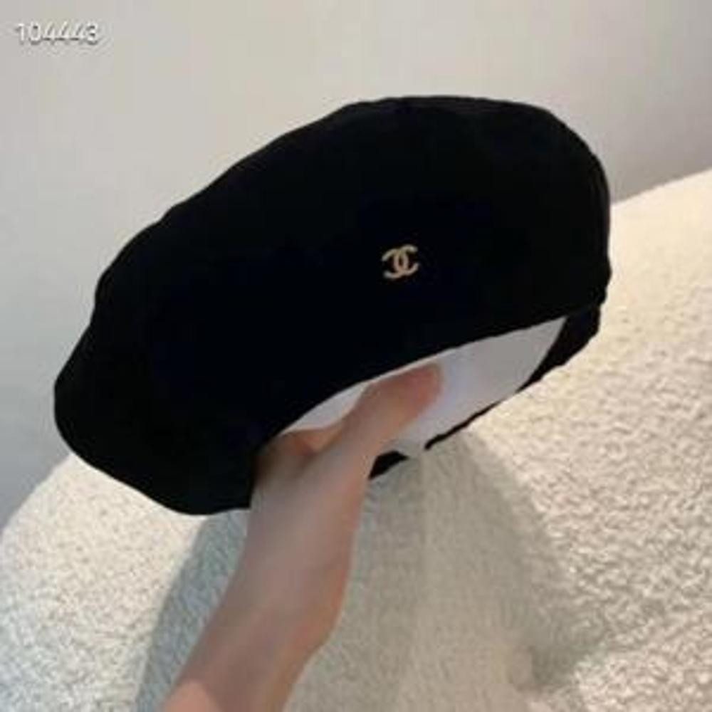 샤넬 영국풍 로고 포인트 베레모