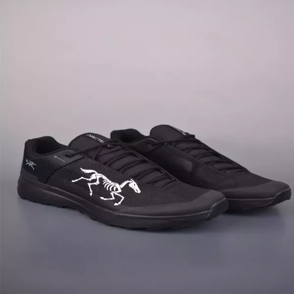 아크테릭스 콘실 LT GORE TEX 트레일 러닝화