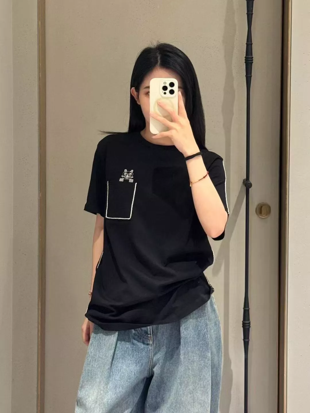 로에베 카툰 고양이 자수 포켓 코튼 반소매 티셔츠 상세 이미지 24
