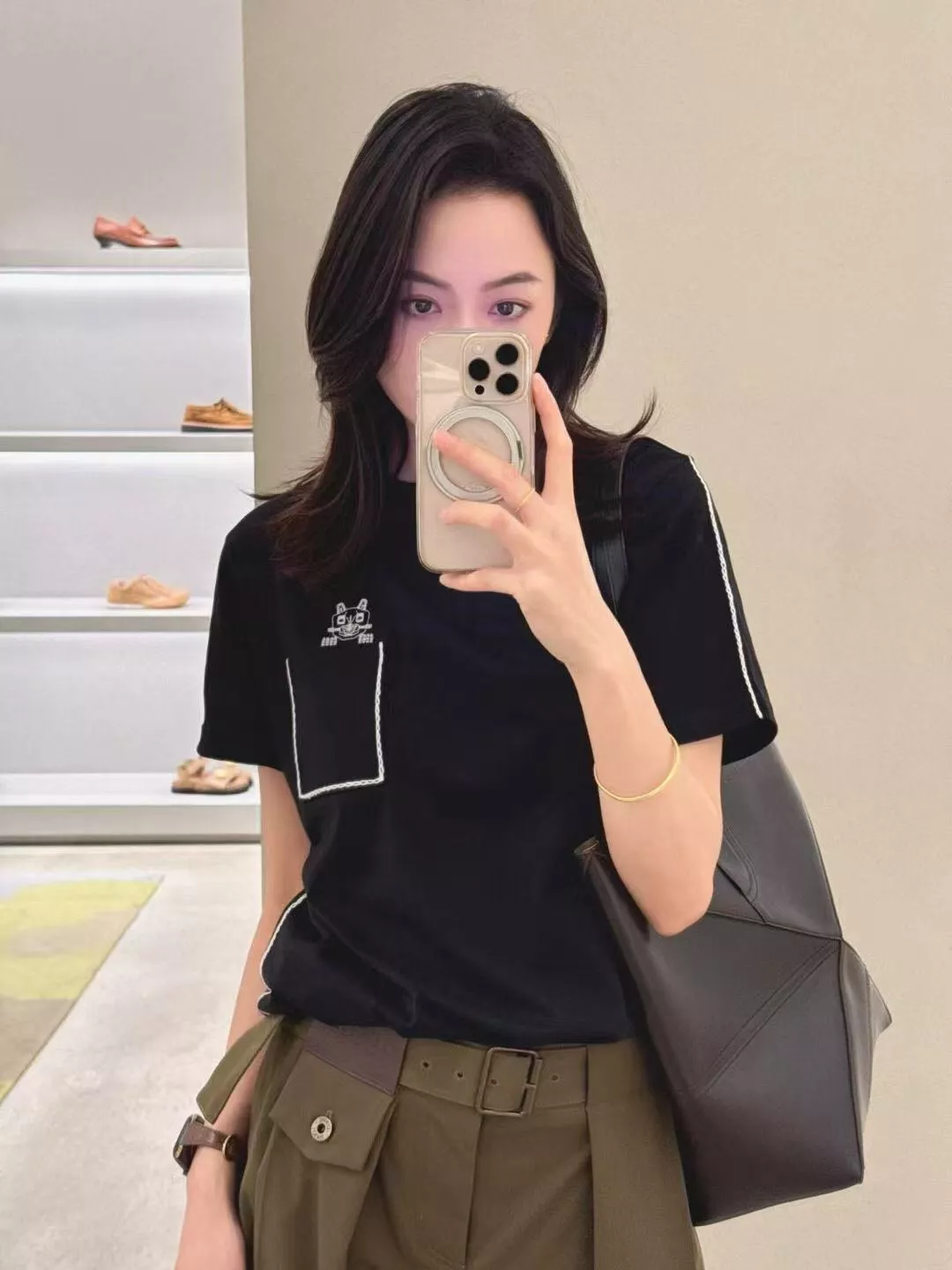 로에베 카툰 고양이 자수 포켓 코튼 반소매 티셔츠 상세 이미지 28