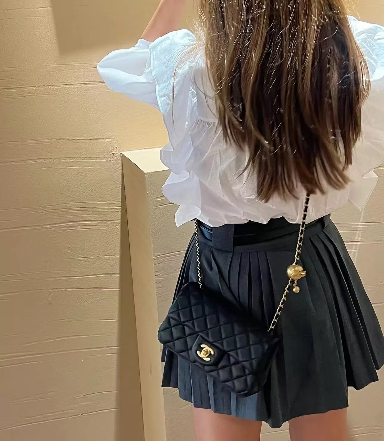 샤넬 뉴 시즌 퀼팅 골드 볼 체인 플랩 백 상세 이미지 1