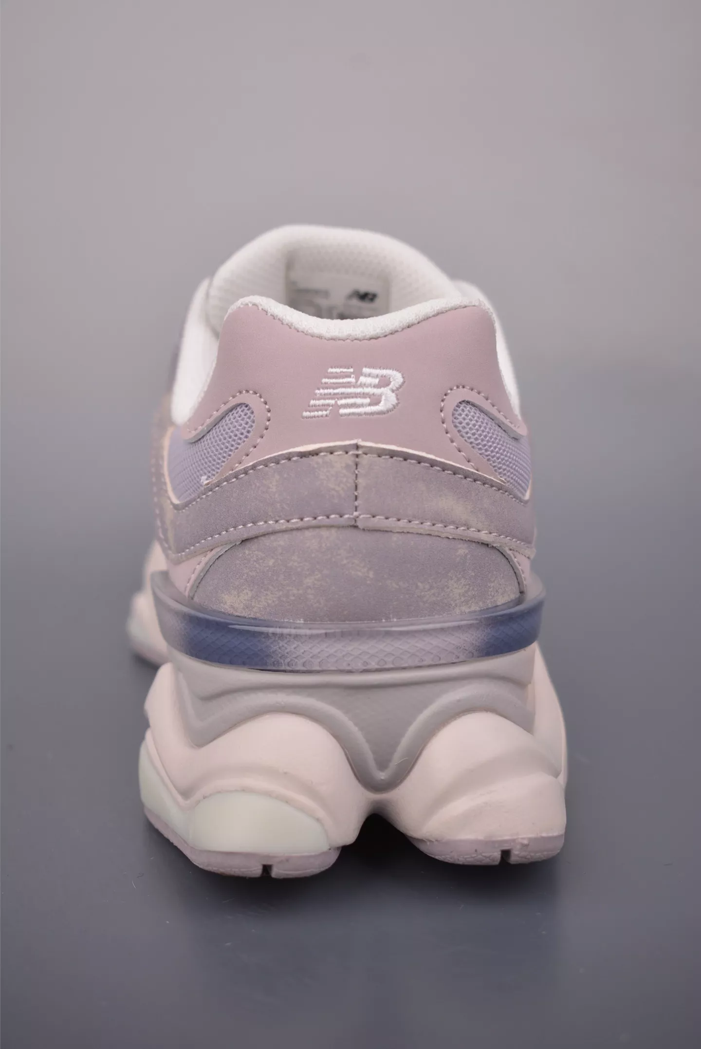 뉴발란스 Joe Freshgoods 콜라보 NB9060 복각 스니커즈 상세 이미지 4