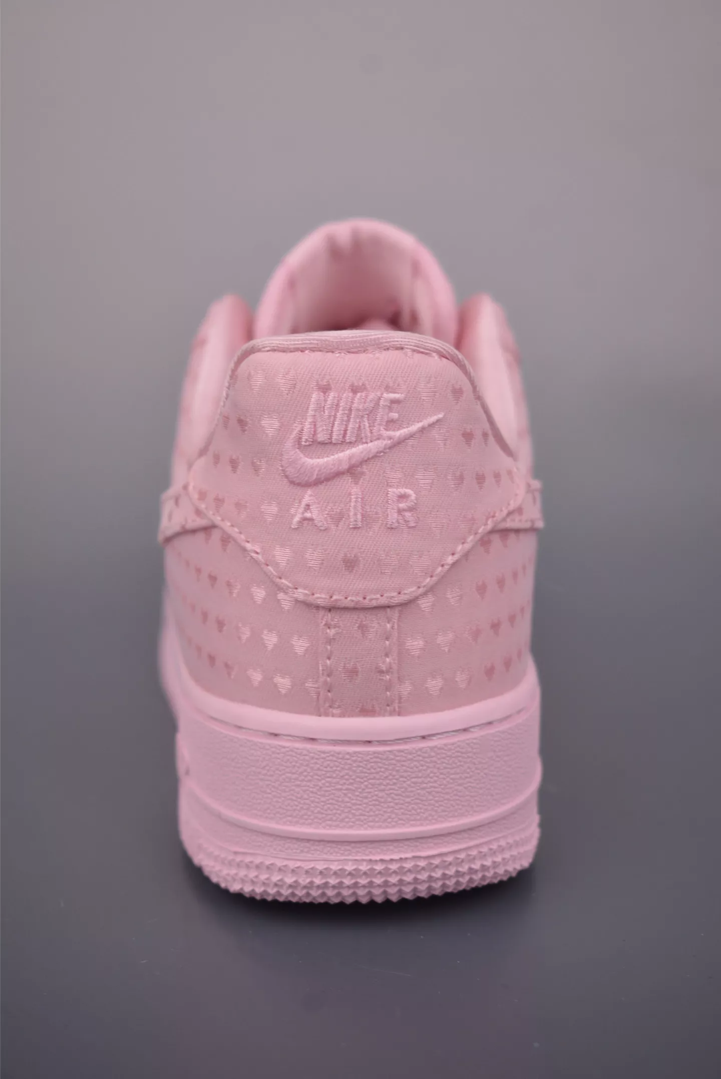 나이키 핑크 하트 에디션 AF1 로우 상세 이미지 4