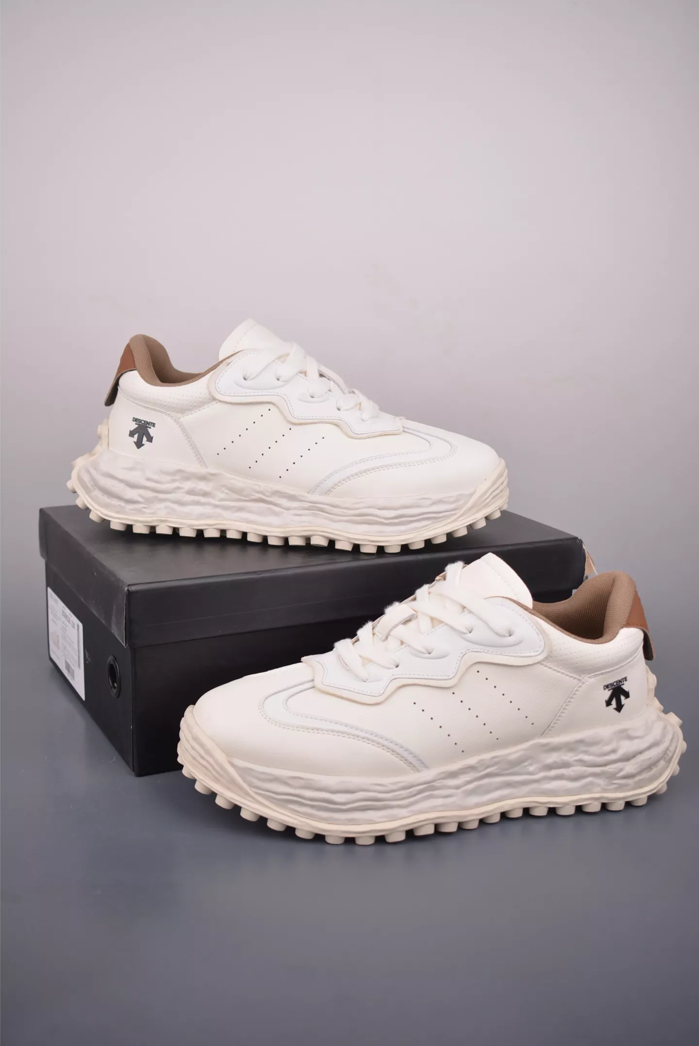 데상트 에너자이트 라비테이트 GORE-TEX 트레일화 상세 이미지 5