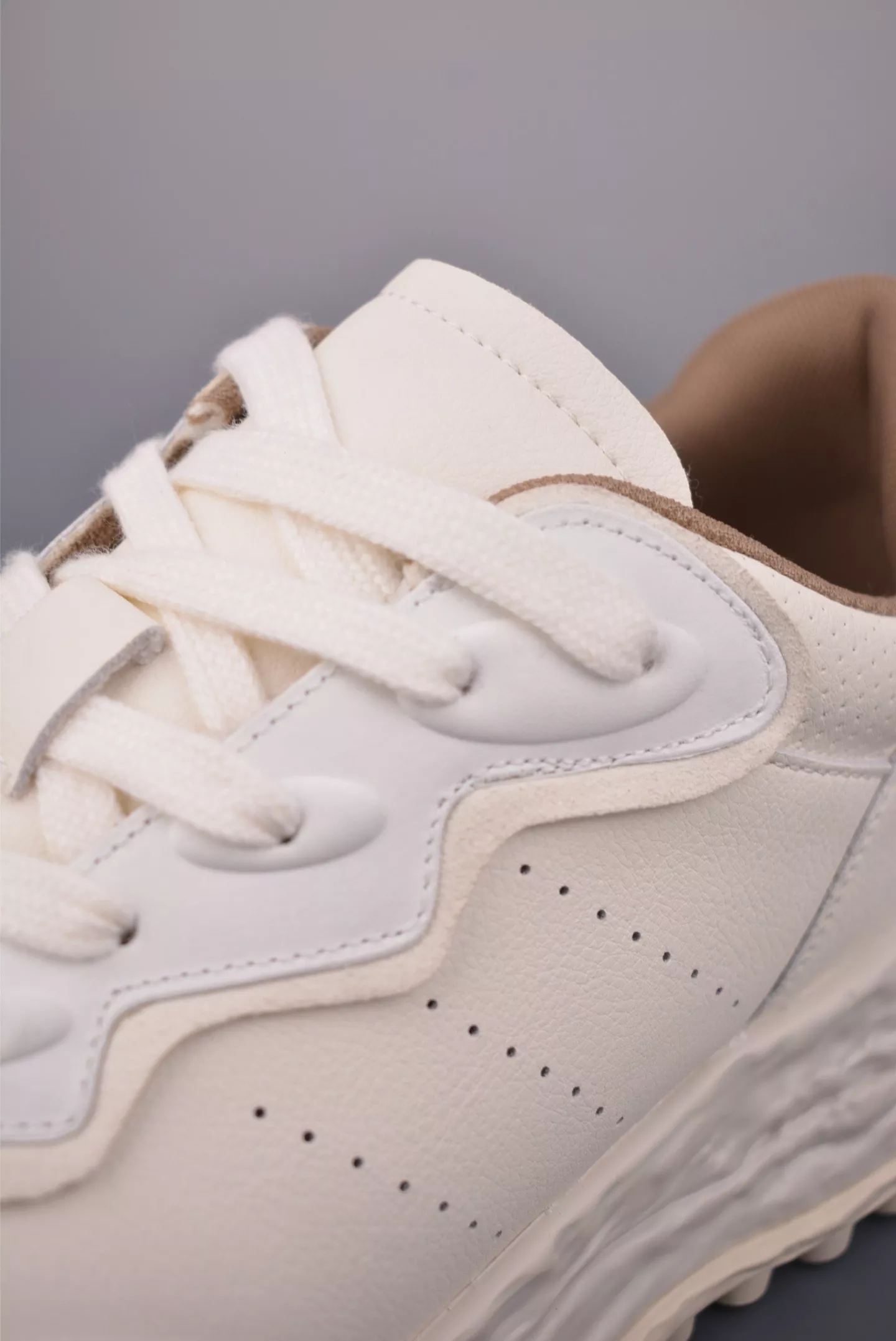 데상트 에너자이트 라비테이트 GORE-TEX 트레일화 상세 이미지 7