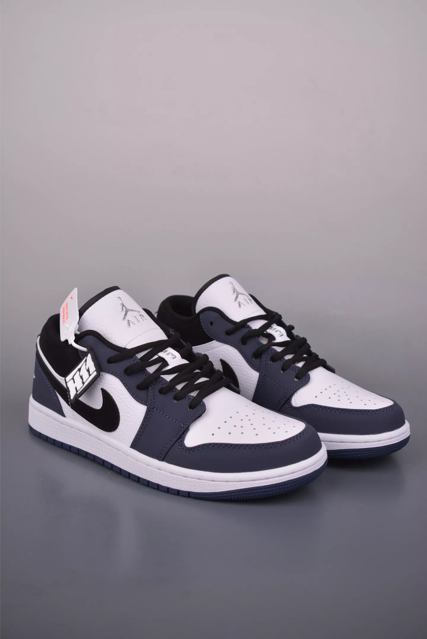 에어조던 1 로우 화이트블루 스타일 상세 이미지 1