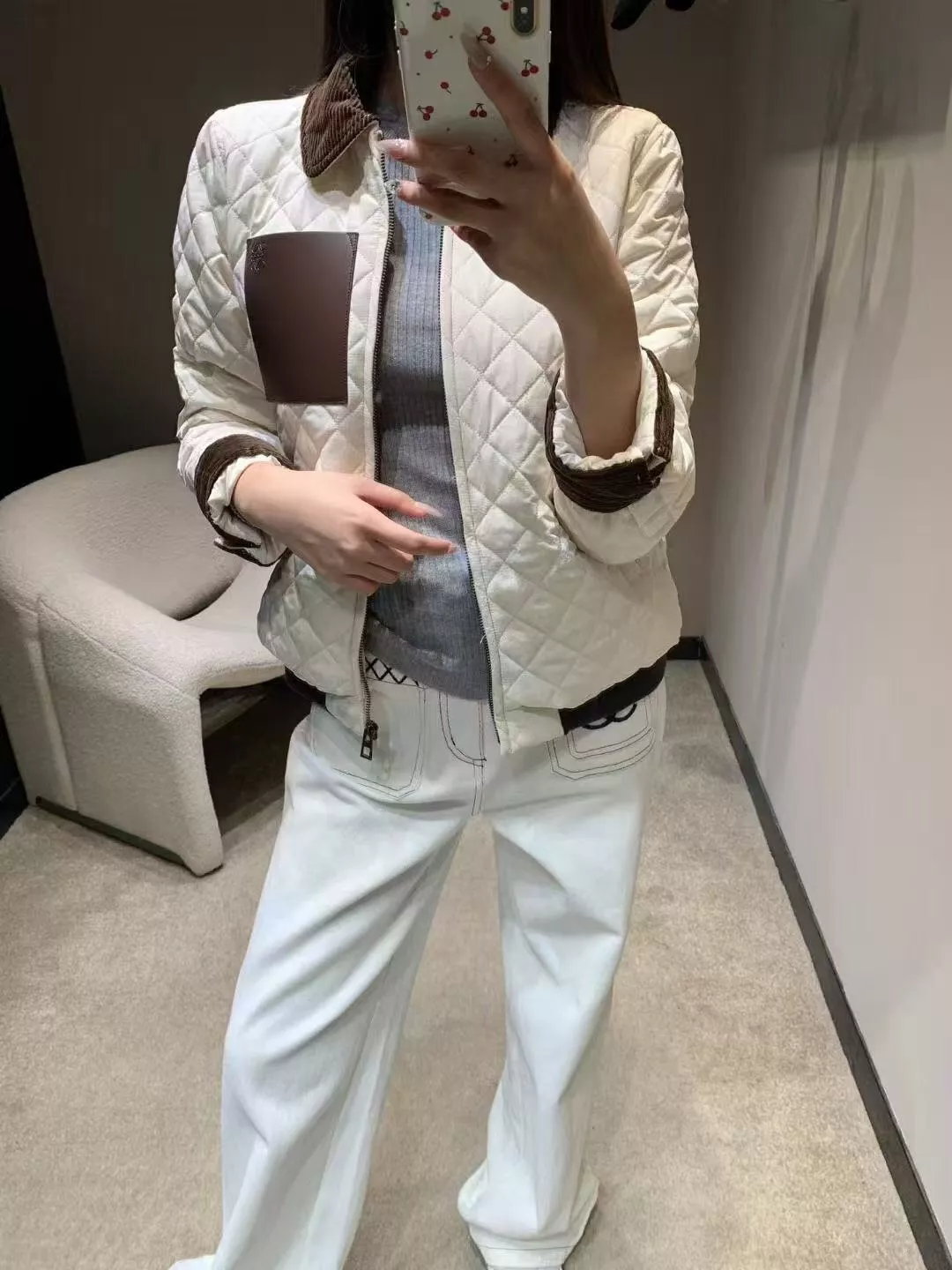 로에베 퀼팅 코듀로이 칼라 패치 포켓 점퍼 상세 이미지 19