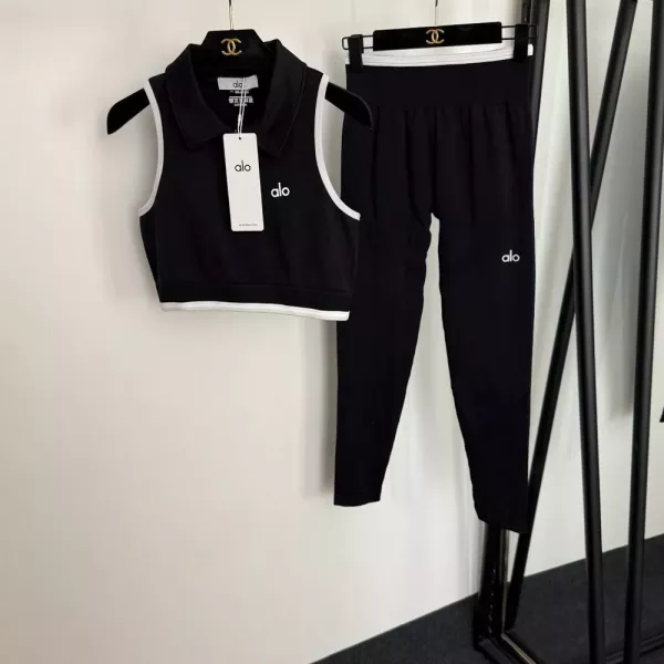 알로 카라 크롭 탱크탑과 하이웨이스트 레깅스 세트