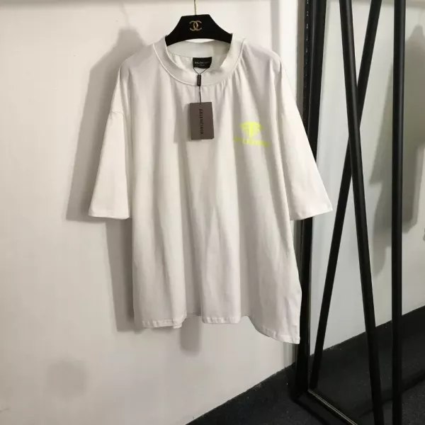 발렌시아가 로고 프린트 오버사이즈 반소매 탑