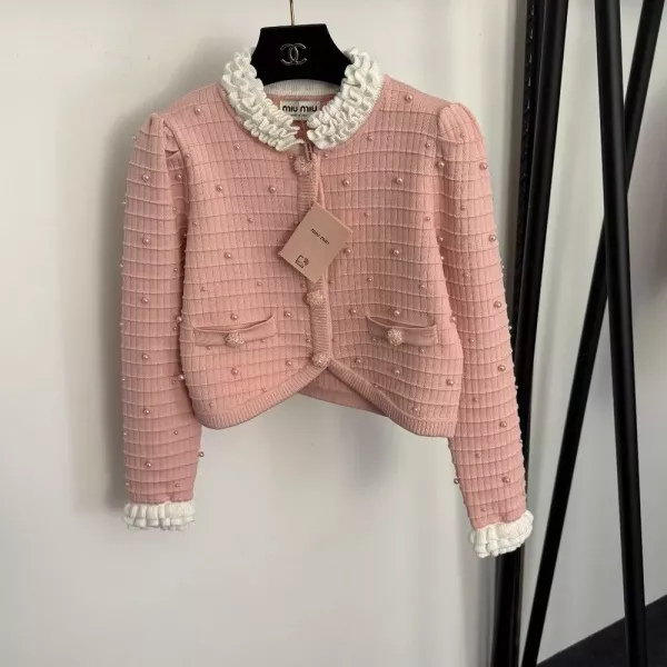 미우미우 진주 장식 프릴 카라 니트 가디건