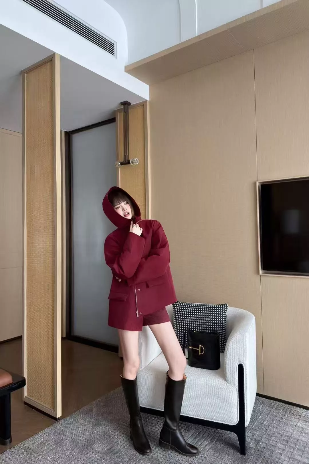 구찌 입체 로고 레터링 후드 윈드브레이커 재킷 상세 이미지 19