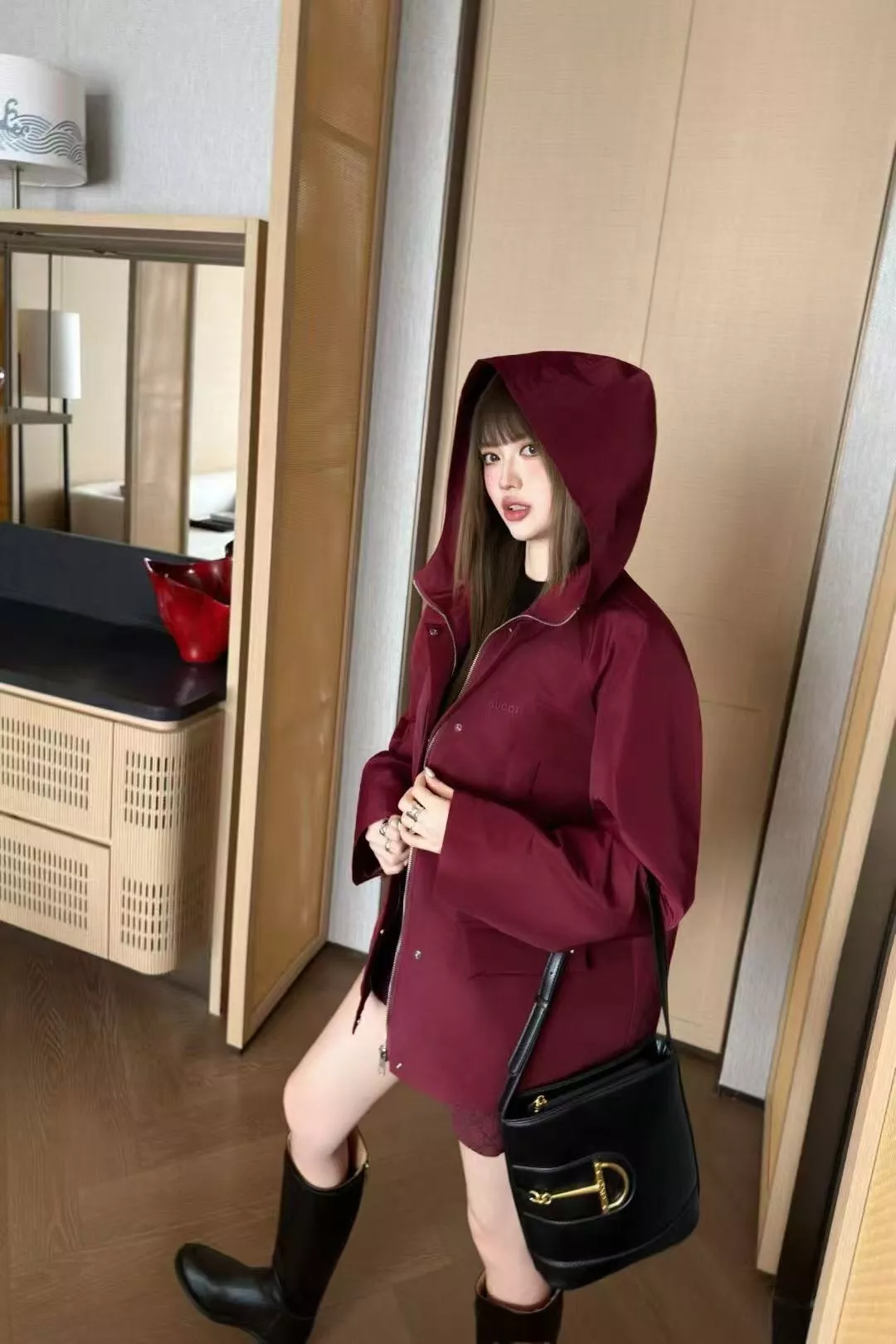 구찌 입체 로고 레터링 후드 윈드브레이커 재킷 상세 이미지 21