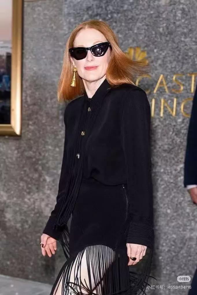 스키아파렐리 금버튼 프린지 숄카라 긴소매 셔츠 상세 이미지 14