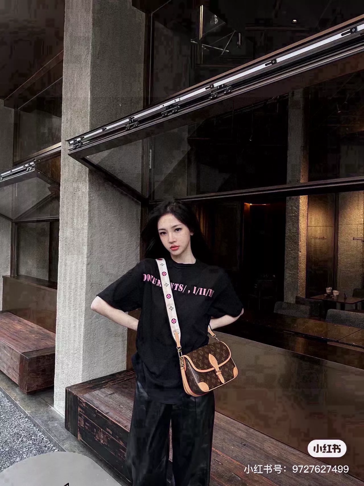 루이비통 다이앤 모노그램 바게트 숄더백 상세 이미지 13