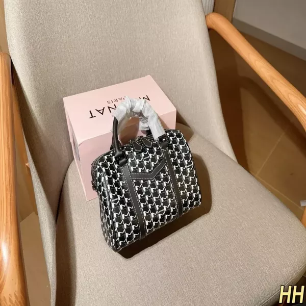 모이나 코드 블랙 보스턴 필로우 백