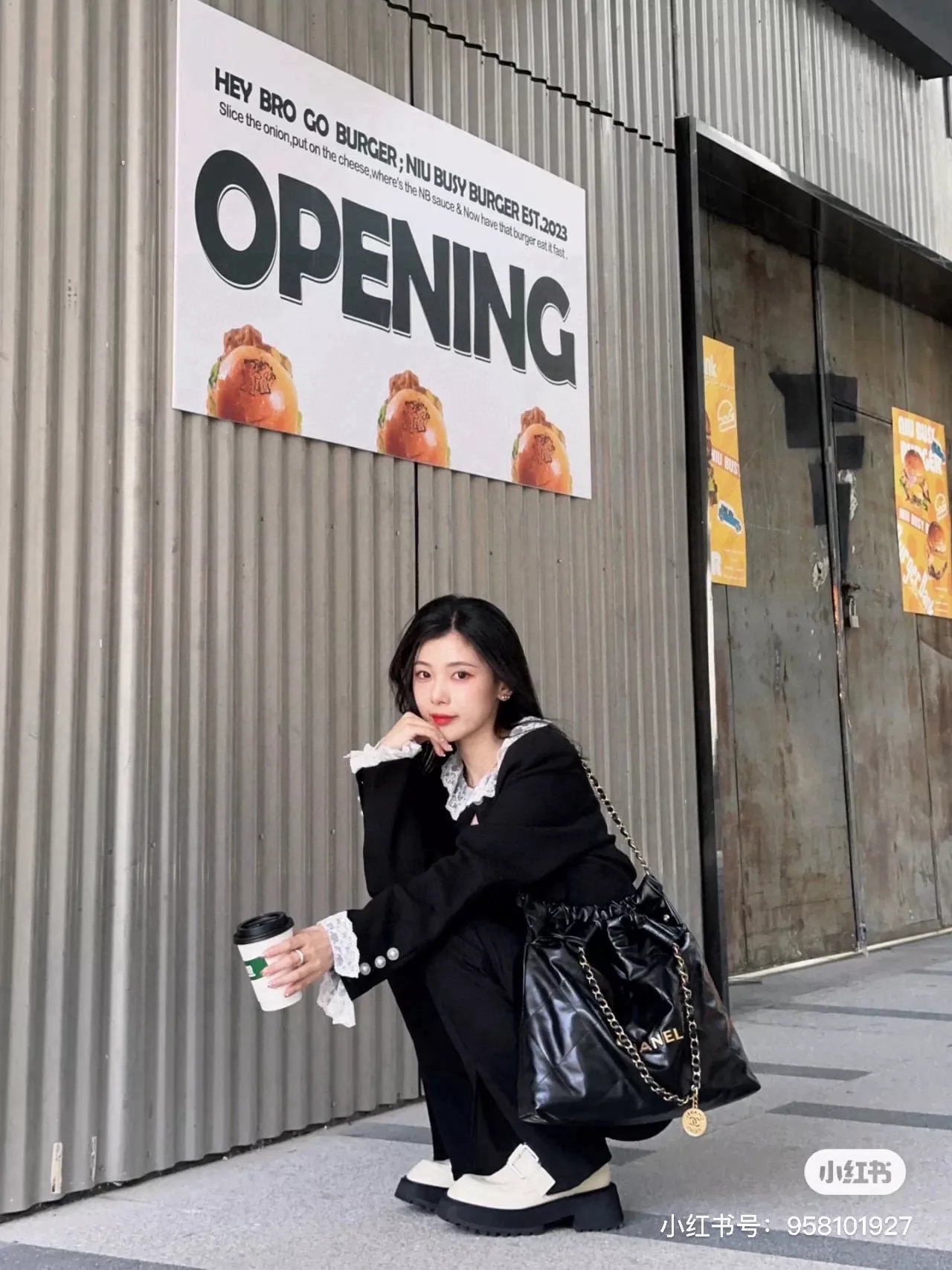 샤넬 22 라지 퀼팅 체인 쇼퍼백 상세 이미지 13