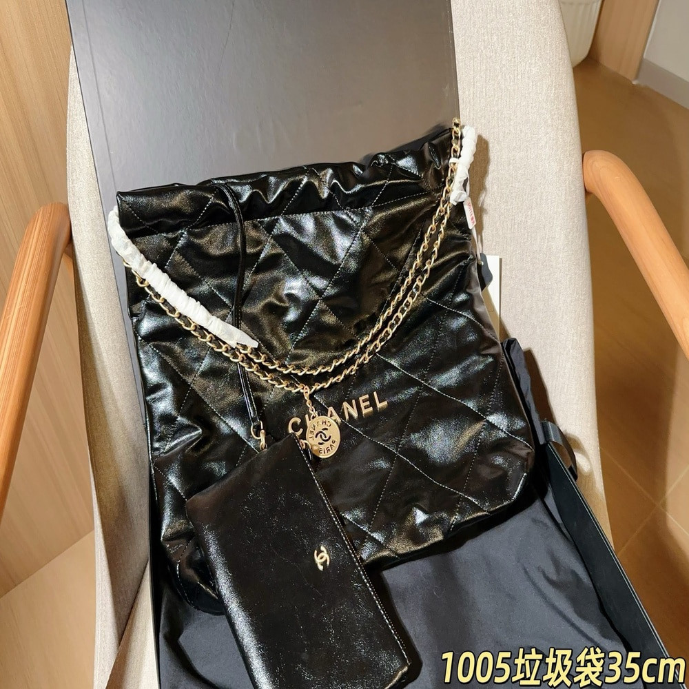 샤넬 22 라지 퀼팅 체인 쇼퍼백