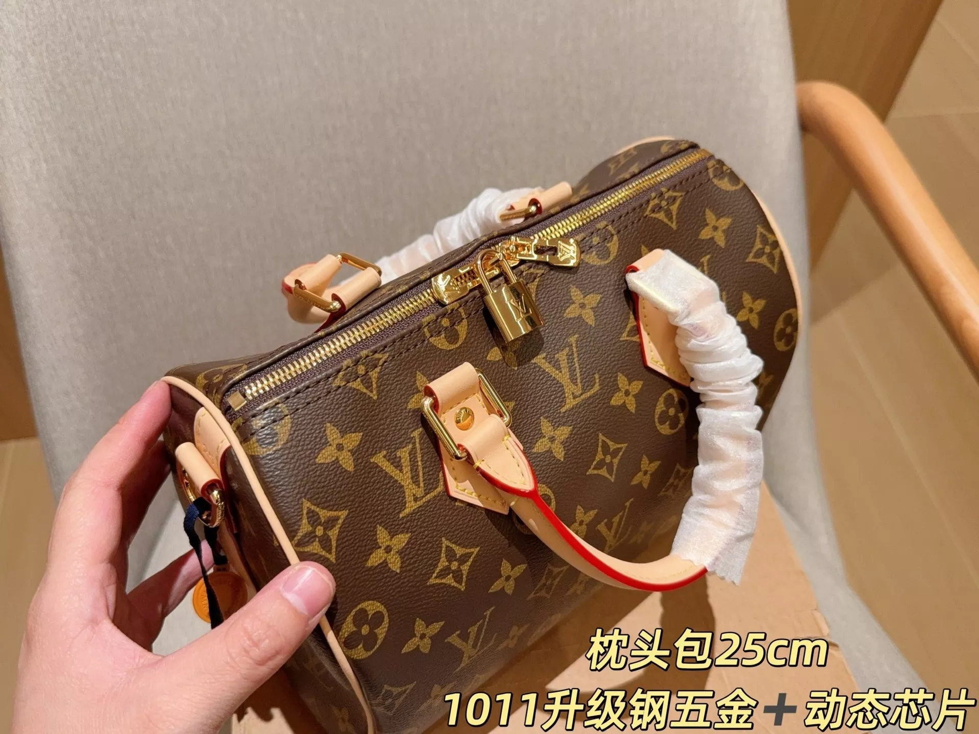 루이비통 스피디 25 모노그램 핸드백 상세 이미지 7