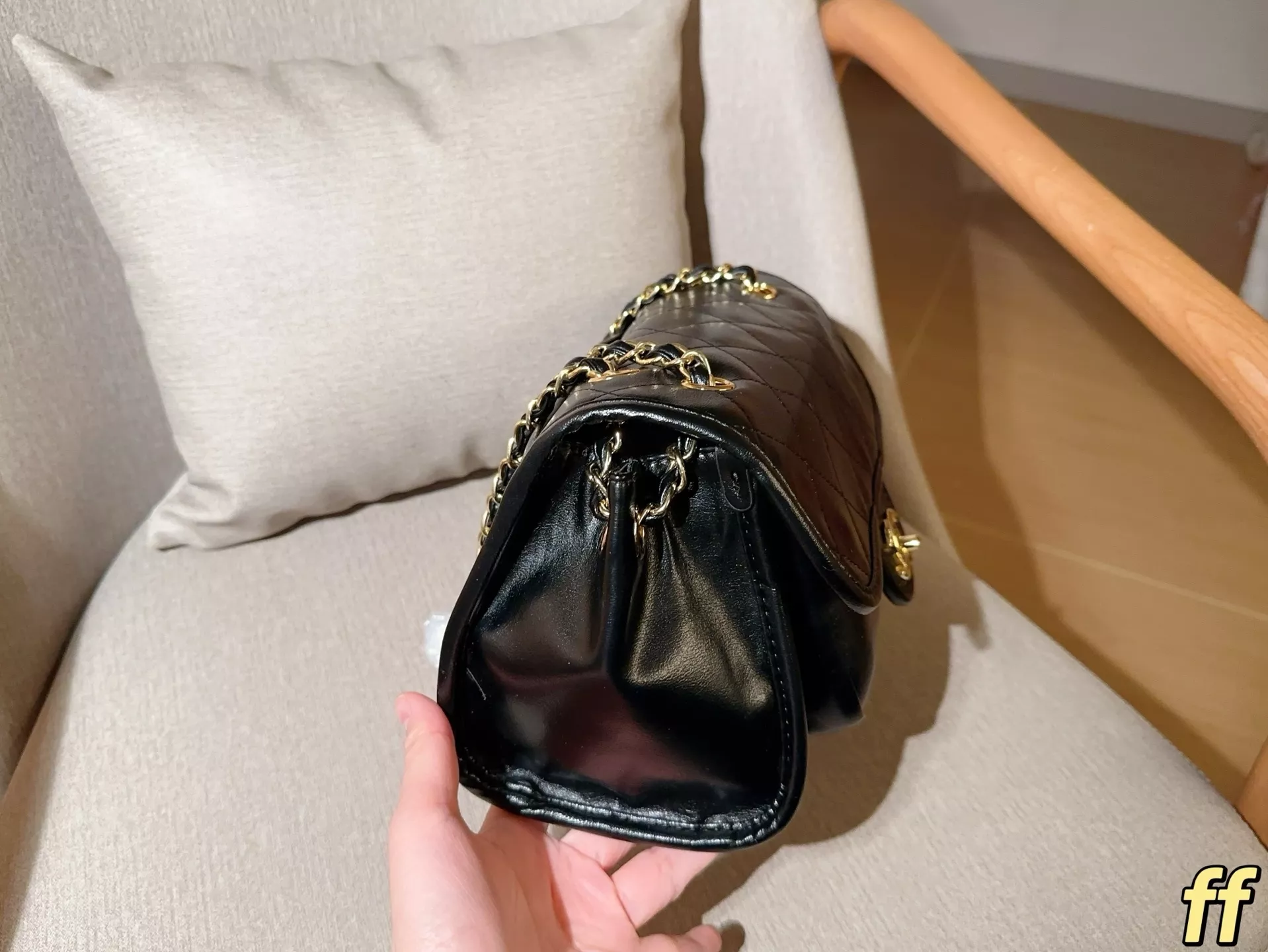 샤넬 빈티지 퀼팅 체인 플랩 백 상세 이미지 6