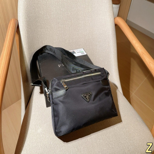 프라다 나일론 방수 원단 삼합일 카메라백