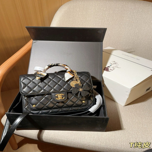 샤넬 25B 램스킨 쿼트 퀼팅 클로버 참 백팩