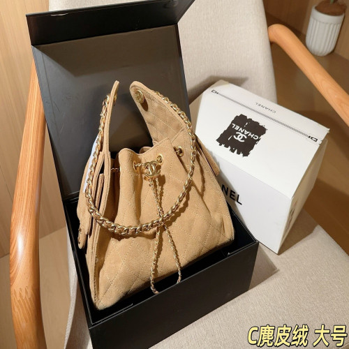 샤넬 25C 스웨이드 퀼팅 드로스트링 호보 스타일 버킷백