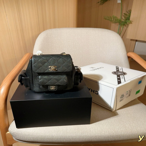 샤넬 빈티지 23P 두마 캐비어 백팩