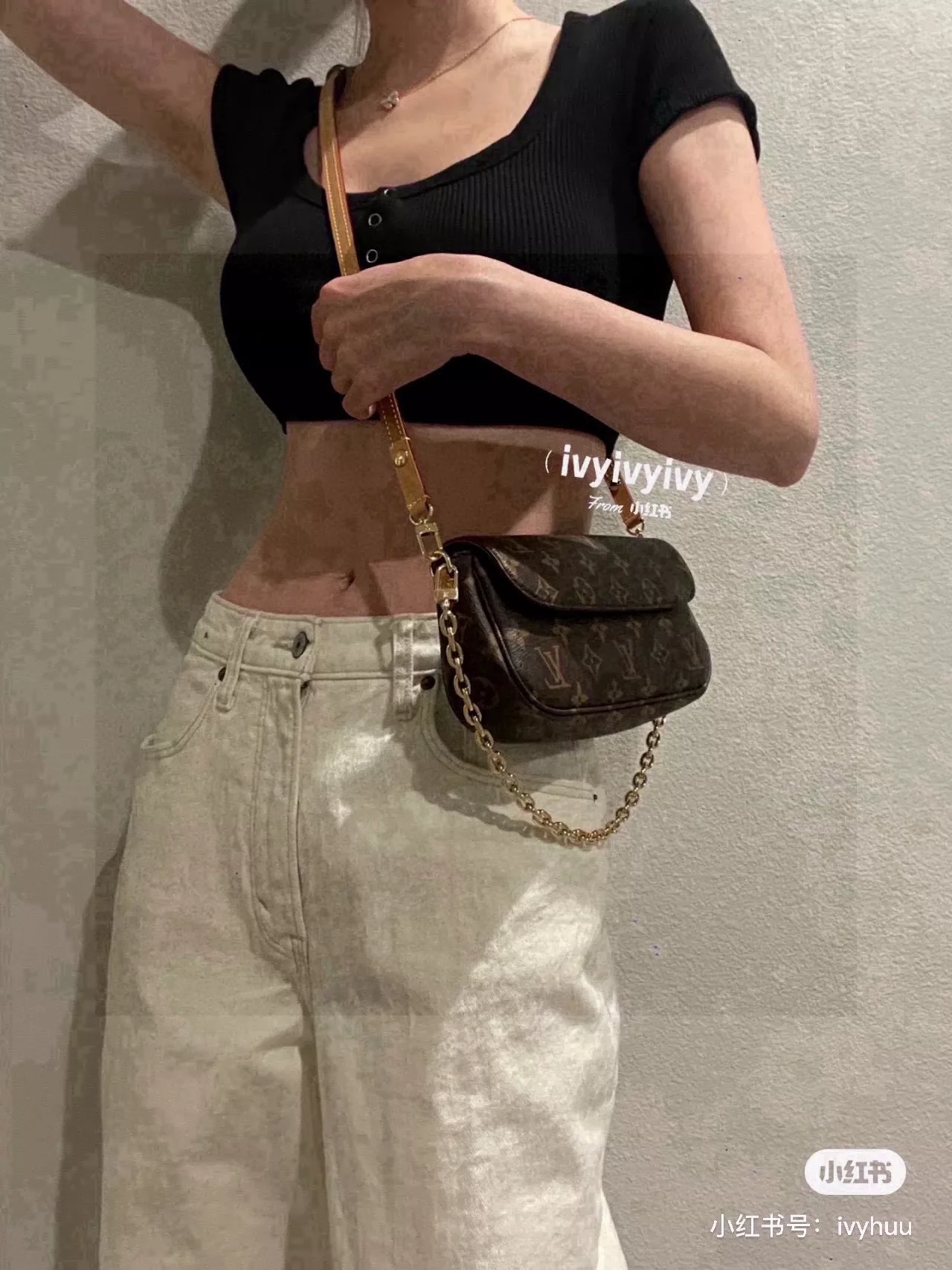 루이비통 클래식 모노그램 아이비 플랩 체인 숄더백 상세 이미지 11