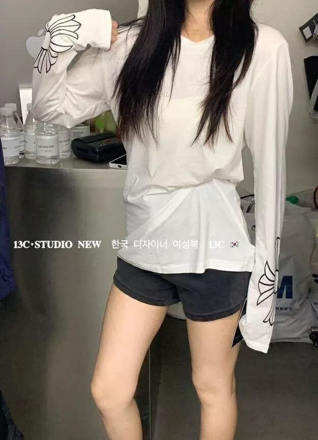 크롬하츠 좌우 소매 크로스 플라워 프린트 긴소매 티셔츠 상세 이미지 10
