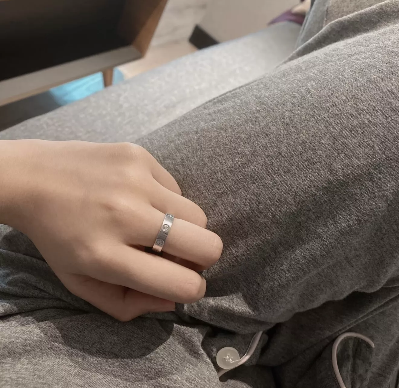 까르띠에 단일 다이아 포인트 링 상세 이미지 1