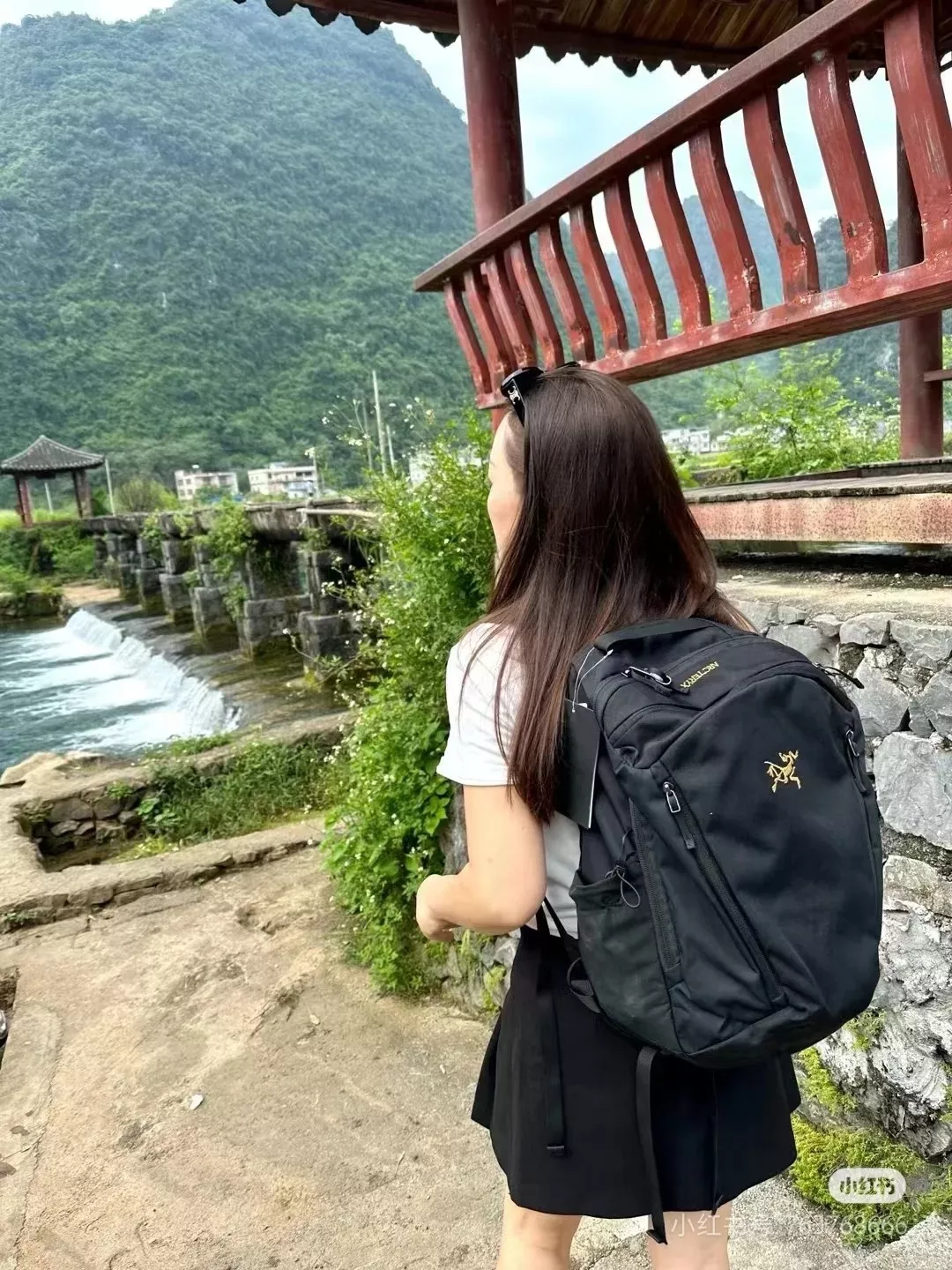 아크테릭스 클래식 블랙 골드 로고 나일론 백 상세 이미지 22