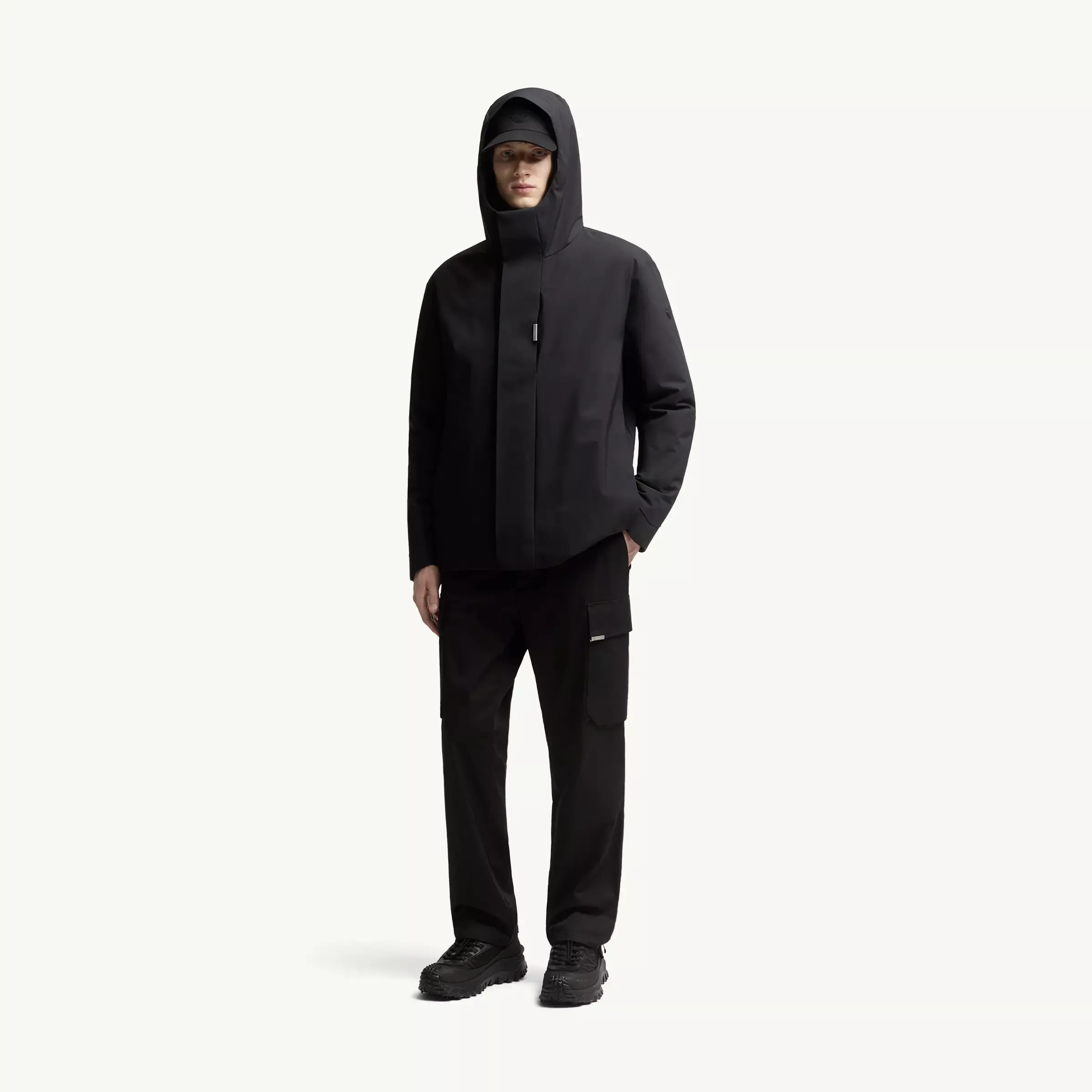 몽클레어 가틸리에 블랙 무광 후드 다운 재킷 상세 이미지 29