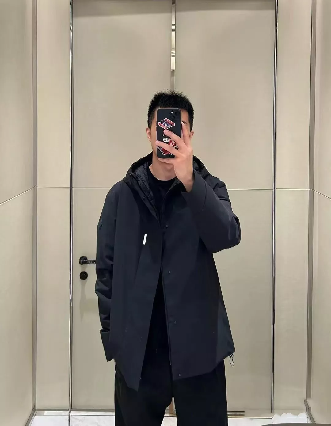 몽클레어 가틸리에 블랙 무광 후드 다운 재킷 상세 이미지 26