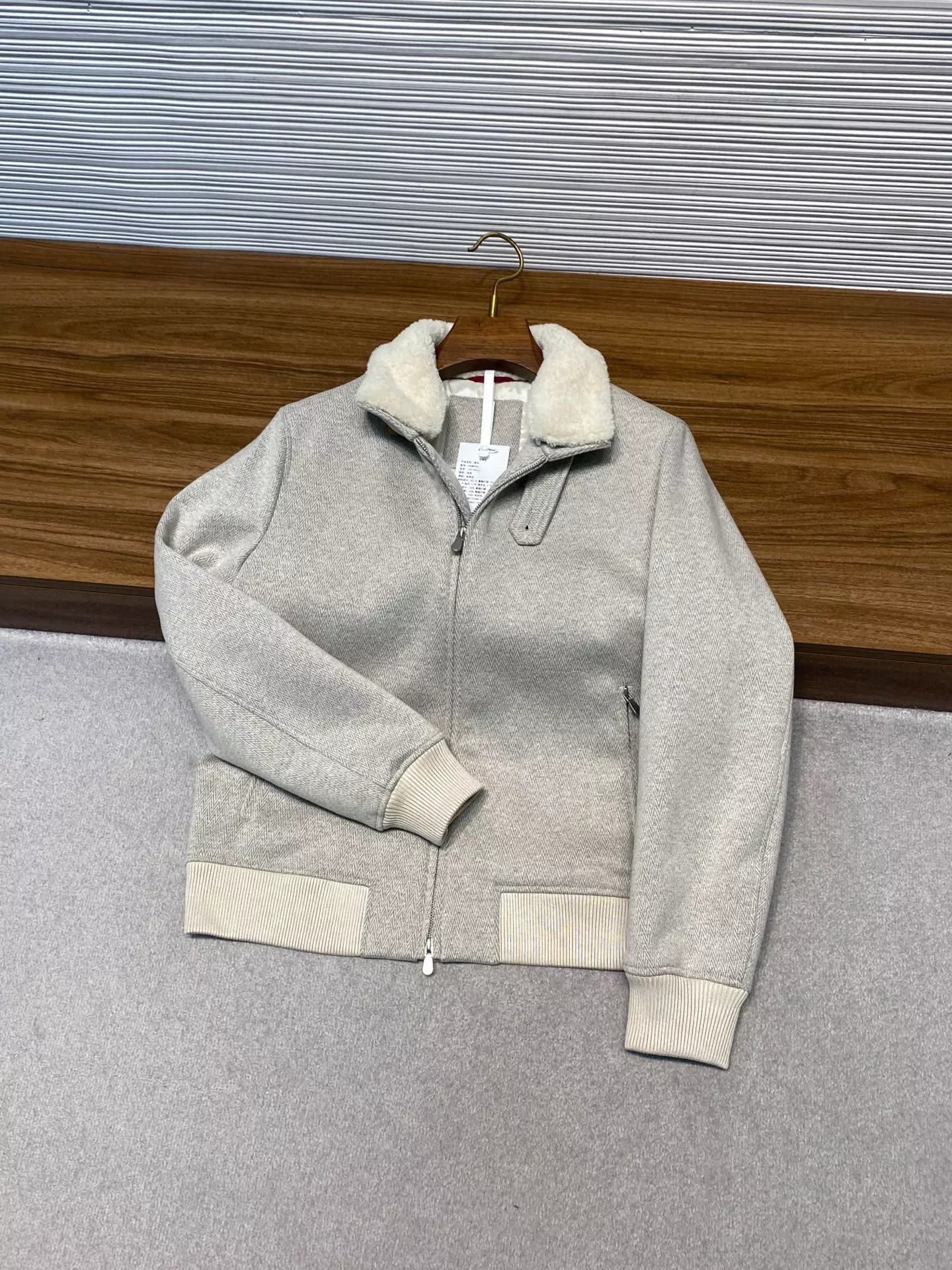 버버리 남성용 울 혼방 집업 재킷 탈부착 양털 카라 상세 이미지 8