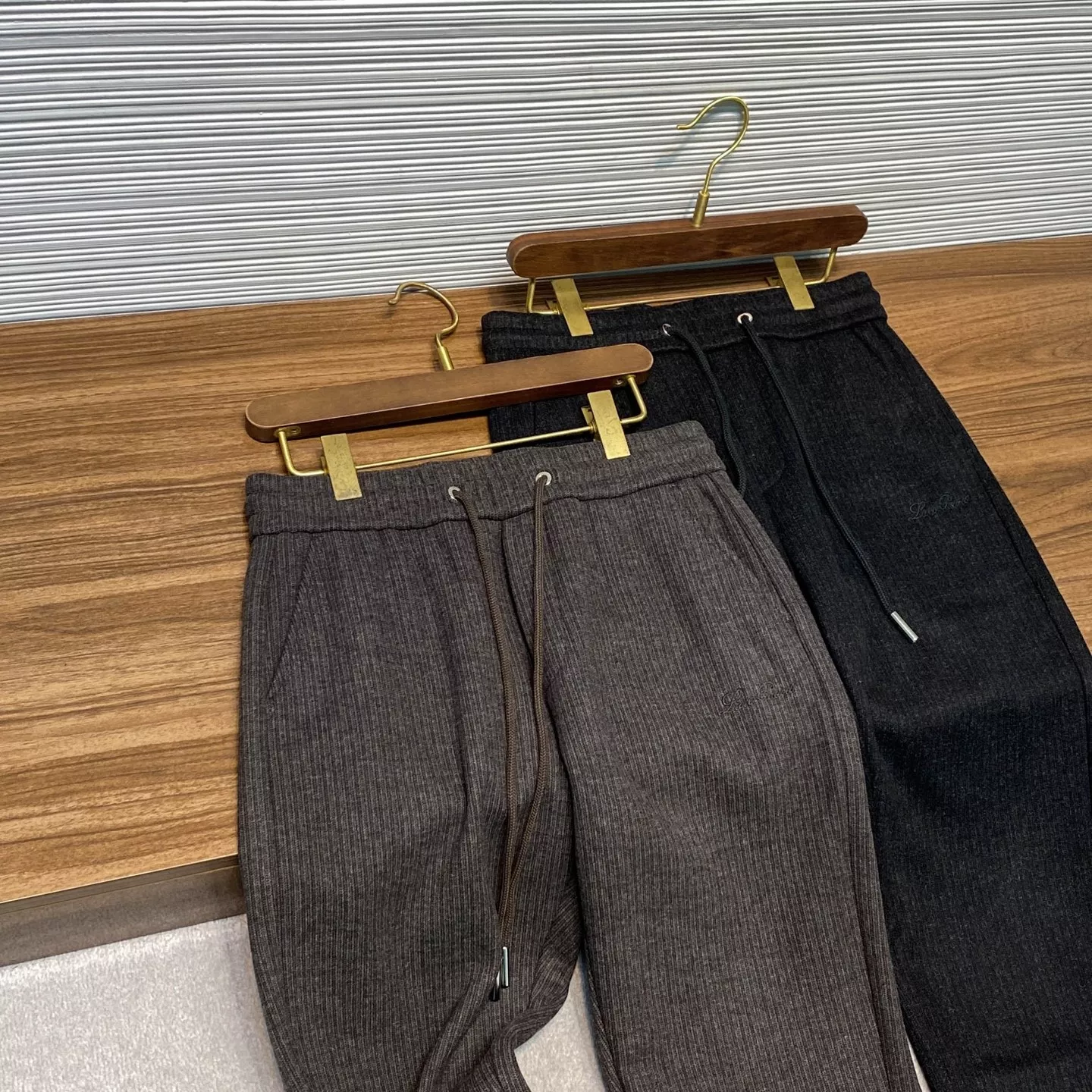 로로피아나 울 복합 기모 스트링 일자핏 팬츠 상세 이미지 11