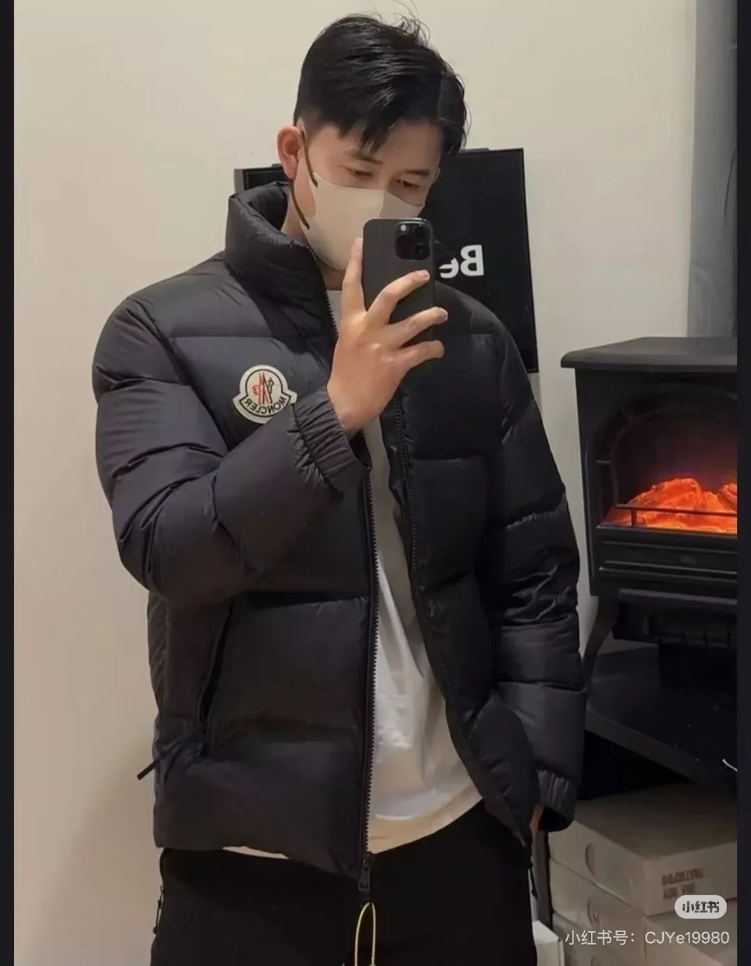 몽클레어 25FW 펠트 자수 와펜 로고 나일론 다운 재킷 상세 이미지 50