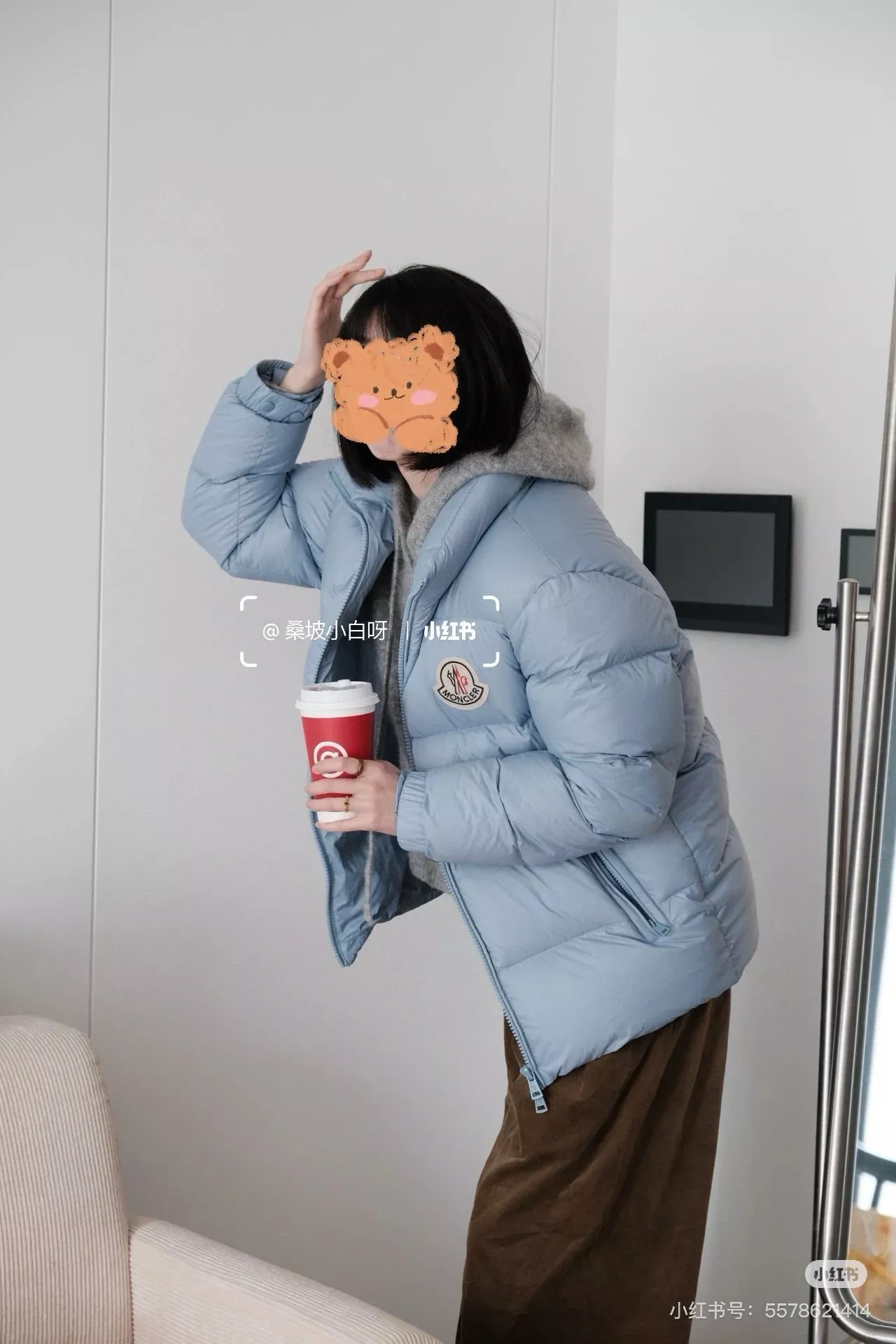 몽클레어 25FW 펠트 자수 와펜 로고 나일론 다운 재킷 상세 이미지 45