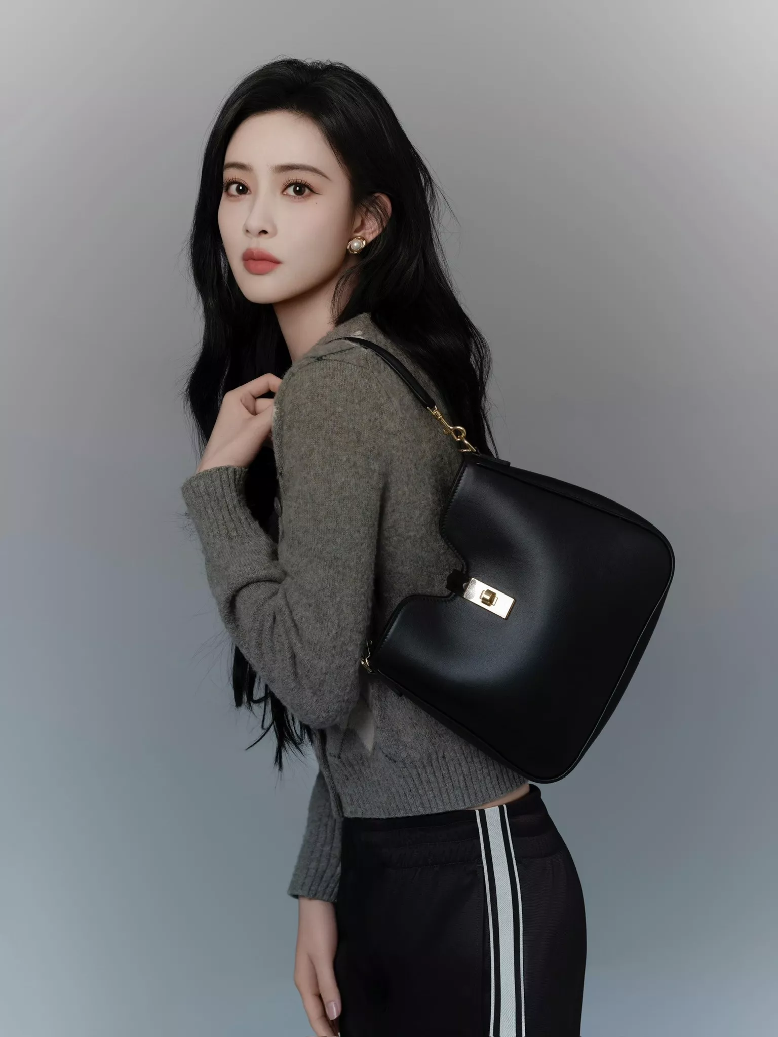 셀린느 카미유 16 소프트 스무스 카프스킨 핸드백 스몰 상세 이미지 26