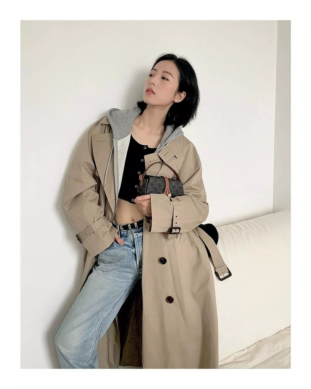 셀린느 타부 락 장식 트리옹프 캔버스 숄더백 상세 이미지 33