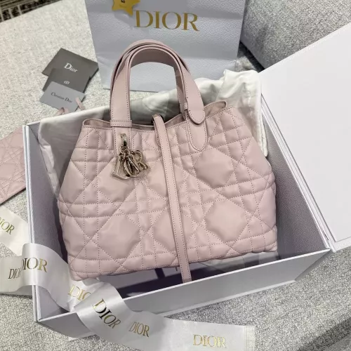 디올 드뚜주르 미디엄 퀼팅 토트