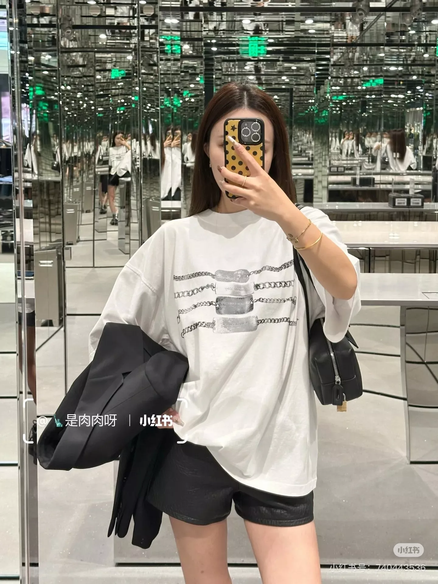 알렉산더왕 AW 체인 프린트 반소매 티셔츠 상세 이미지 24