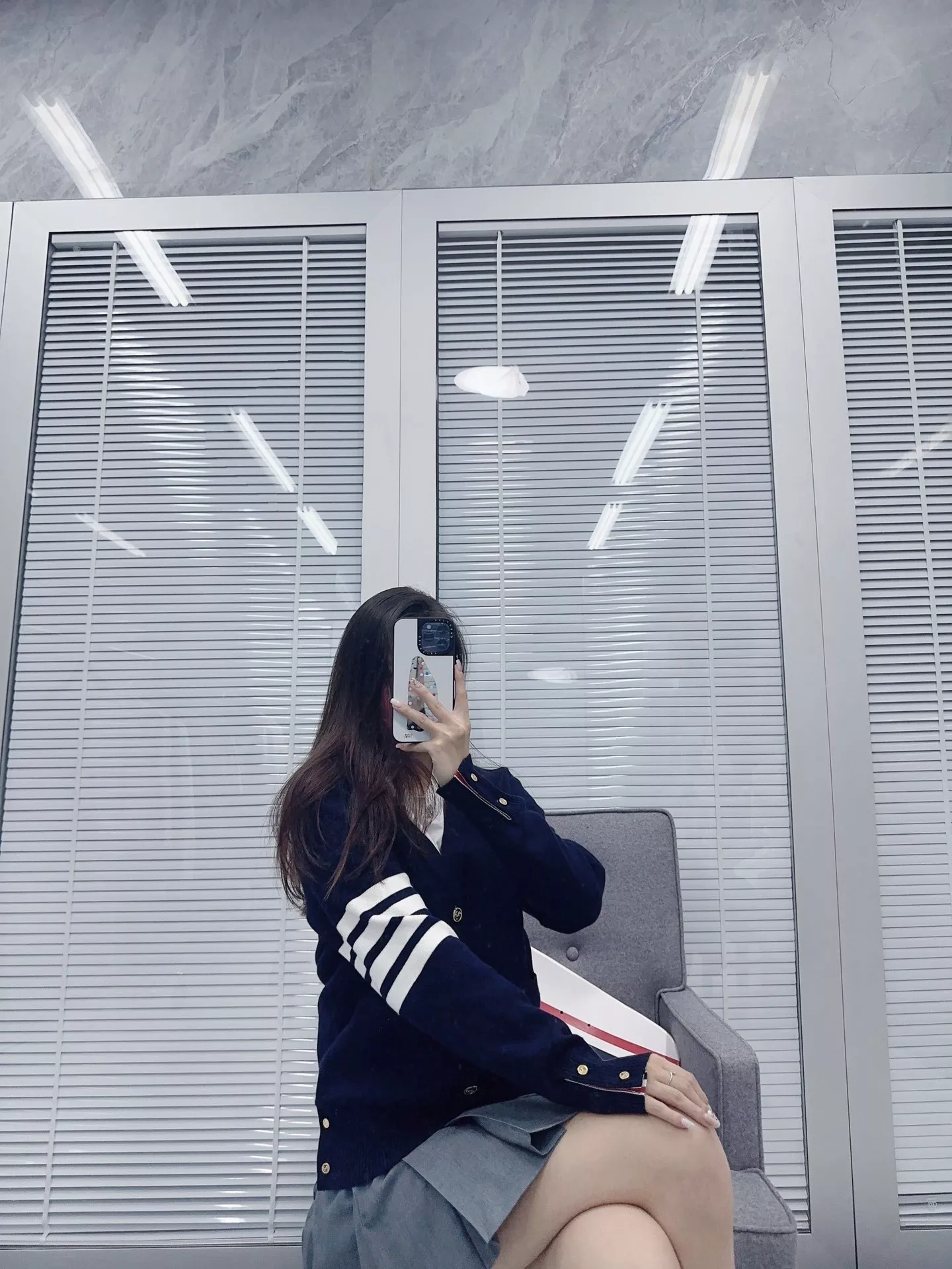 톰브라운 클래식 4바 코튼 가디건 상세 이미지 33