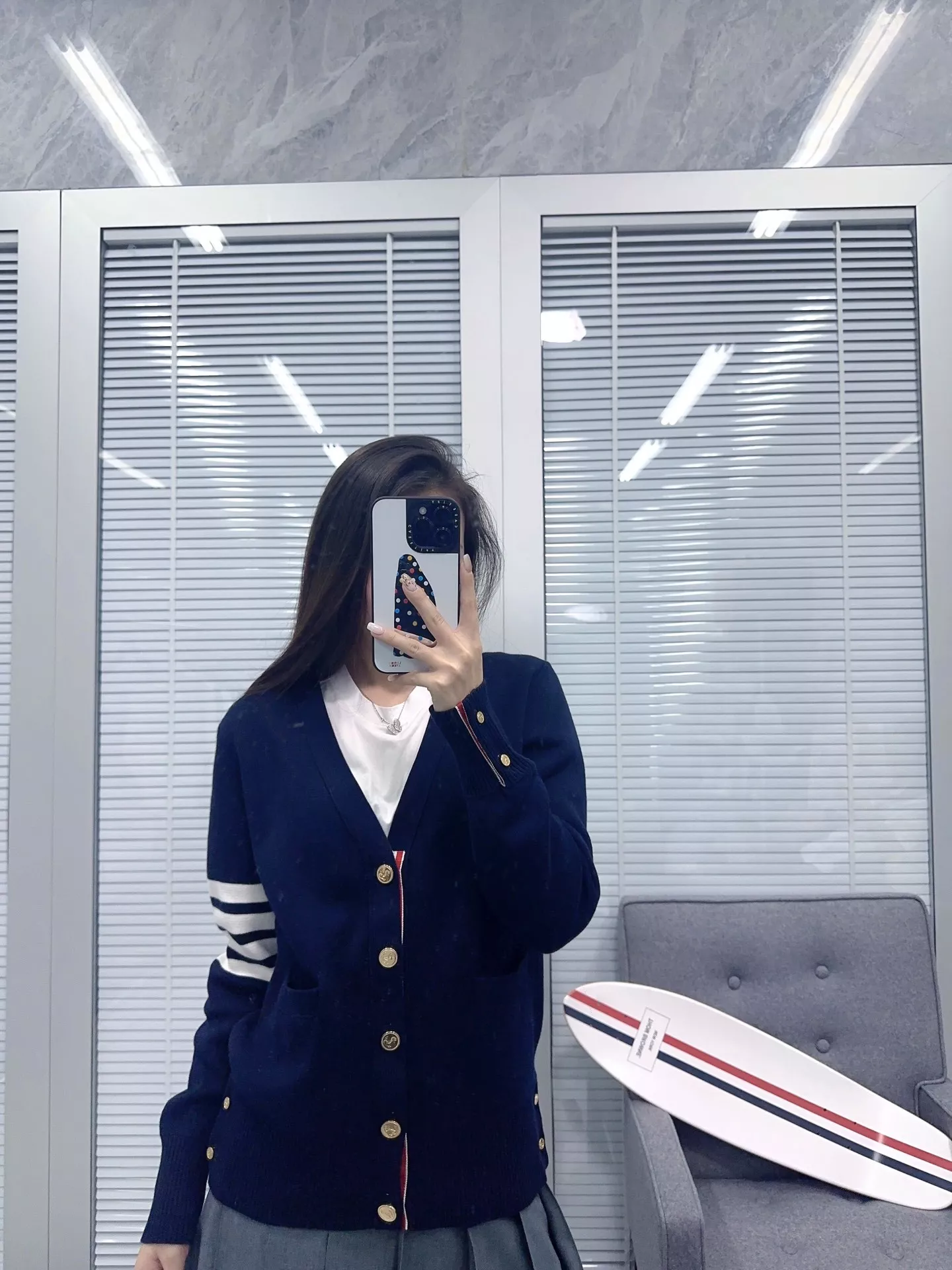 톰브라운 클래식 4바 코튼 가디건 상세 이미지 28